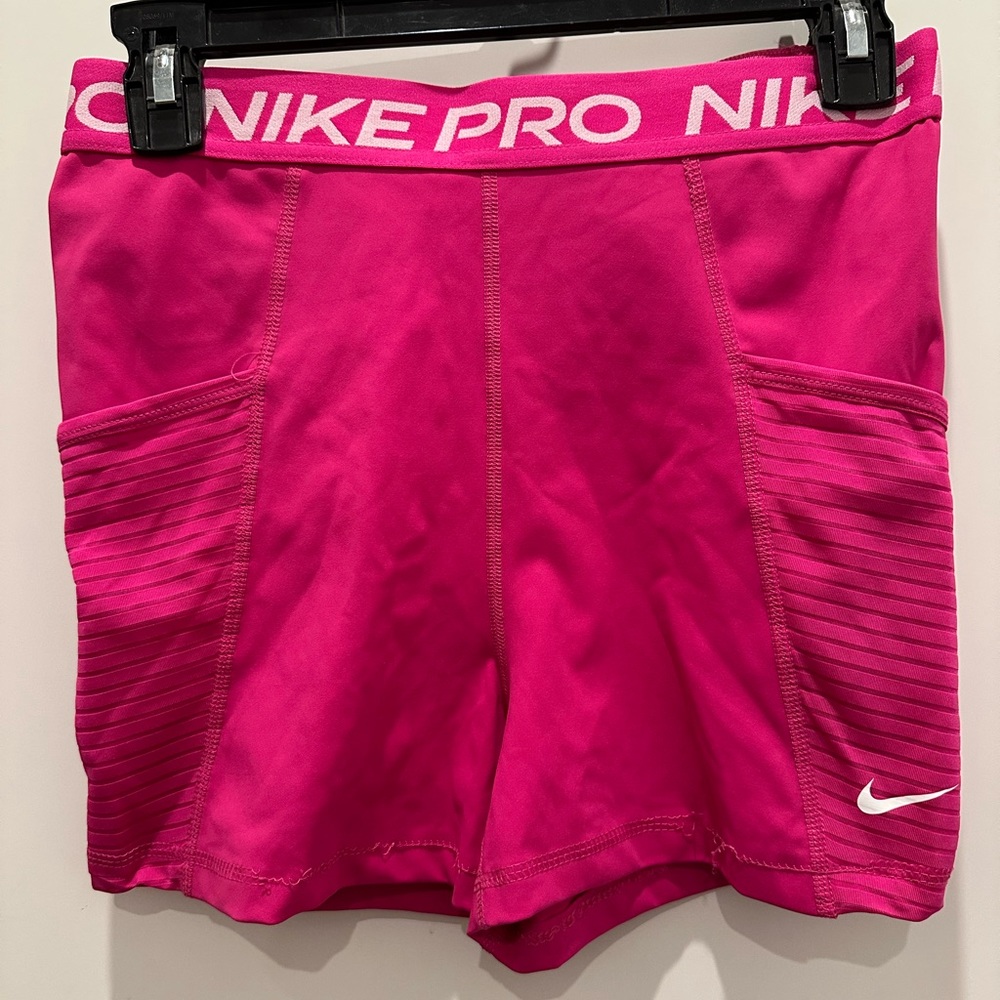 Nike pro-fit shorts in pink size M
